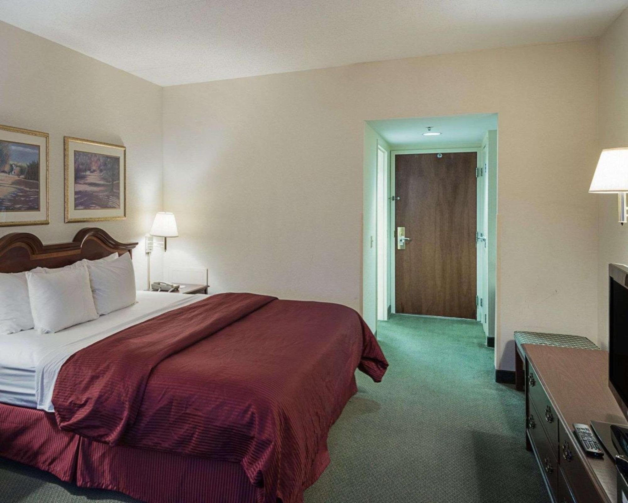 Clarion Hotel & Conference Center Shepherdstown Exterior foto